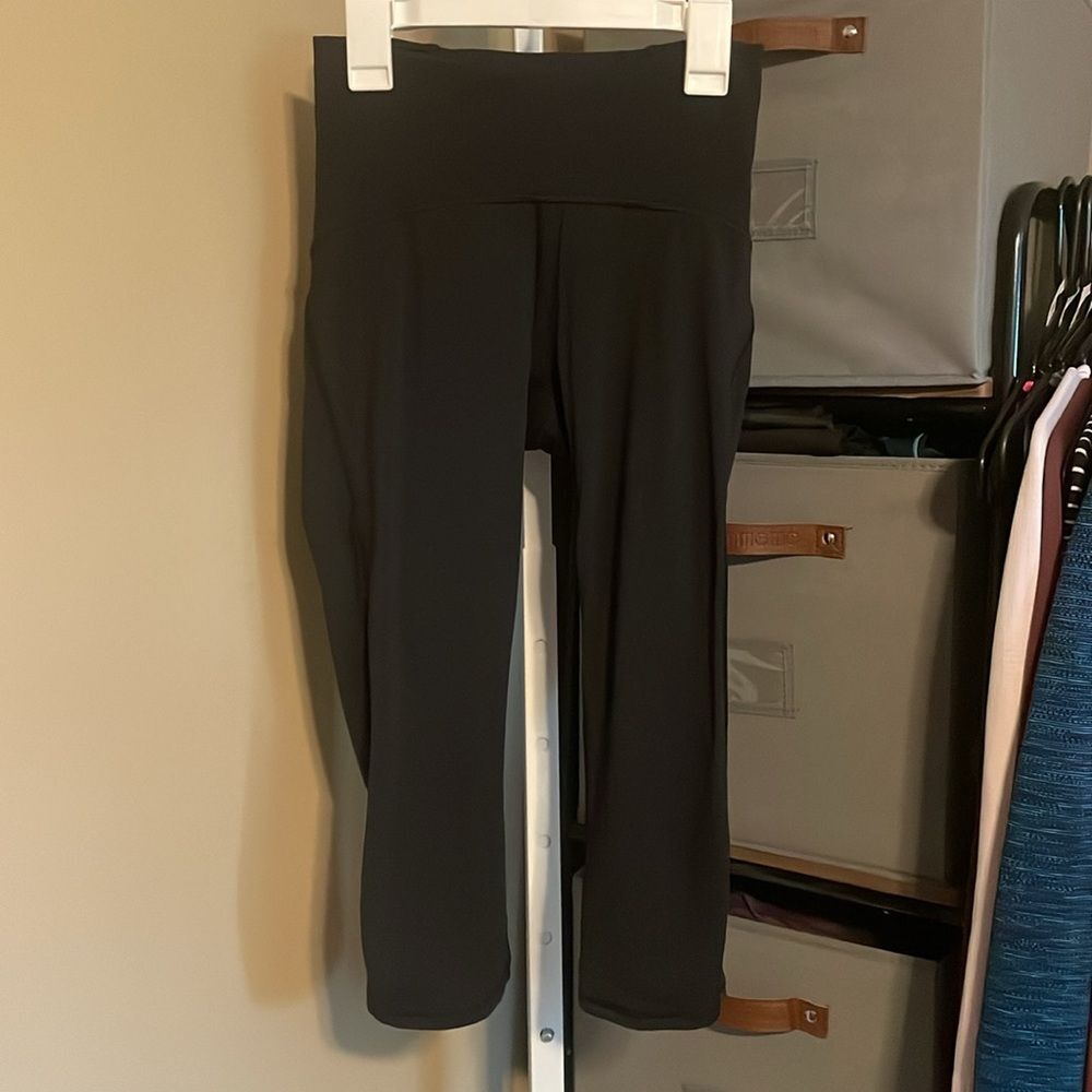 Lululemon Train Times Crop 17" Leggings Sz 4 Black Mesh Neutral 4128